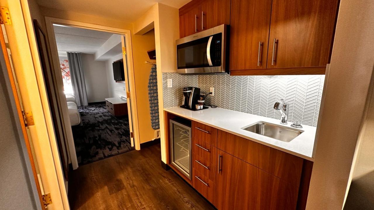 And Hotel 2*